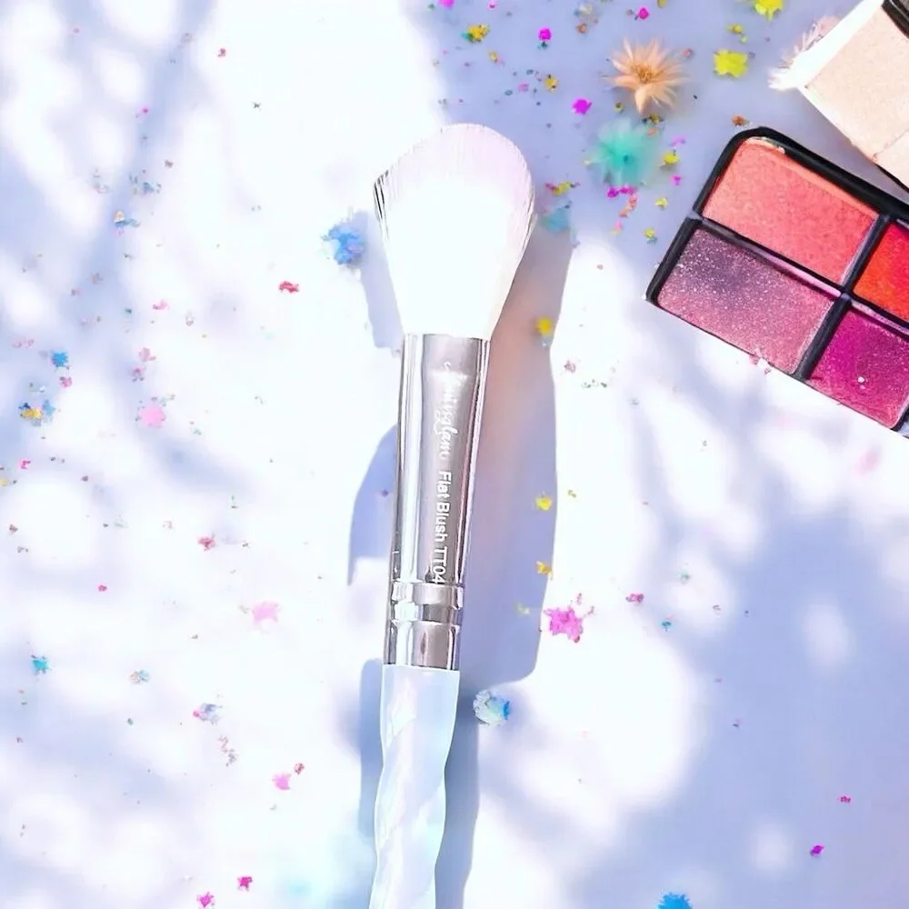 Slmissglam Brush flat brush TT04 Brand New Without Box